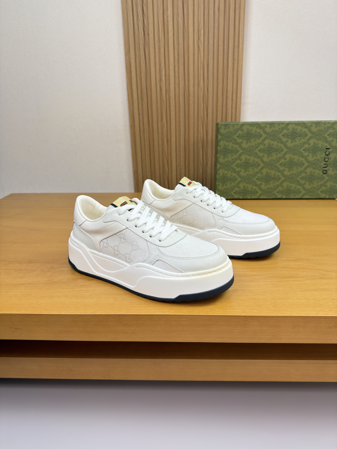 구찌(GUCCI) 나파 & GG 로고 캔버스 스니커즈 (프리미엄) 신발