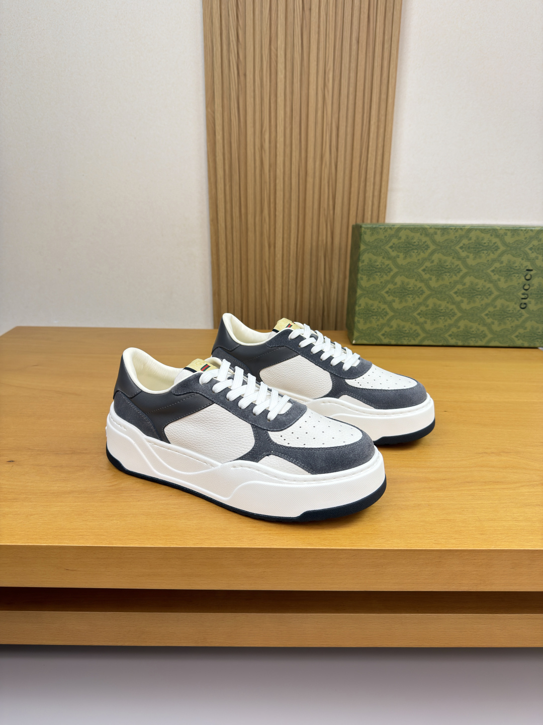 구찌(GUCCI) 믹스 레더 하이엔드 스니커즈 (프리미엄) 신발