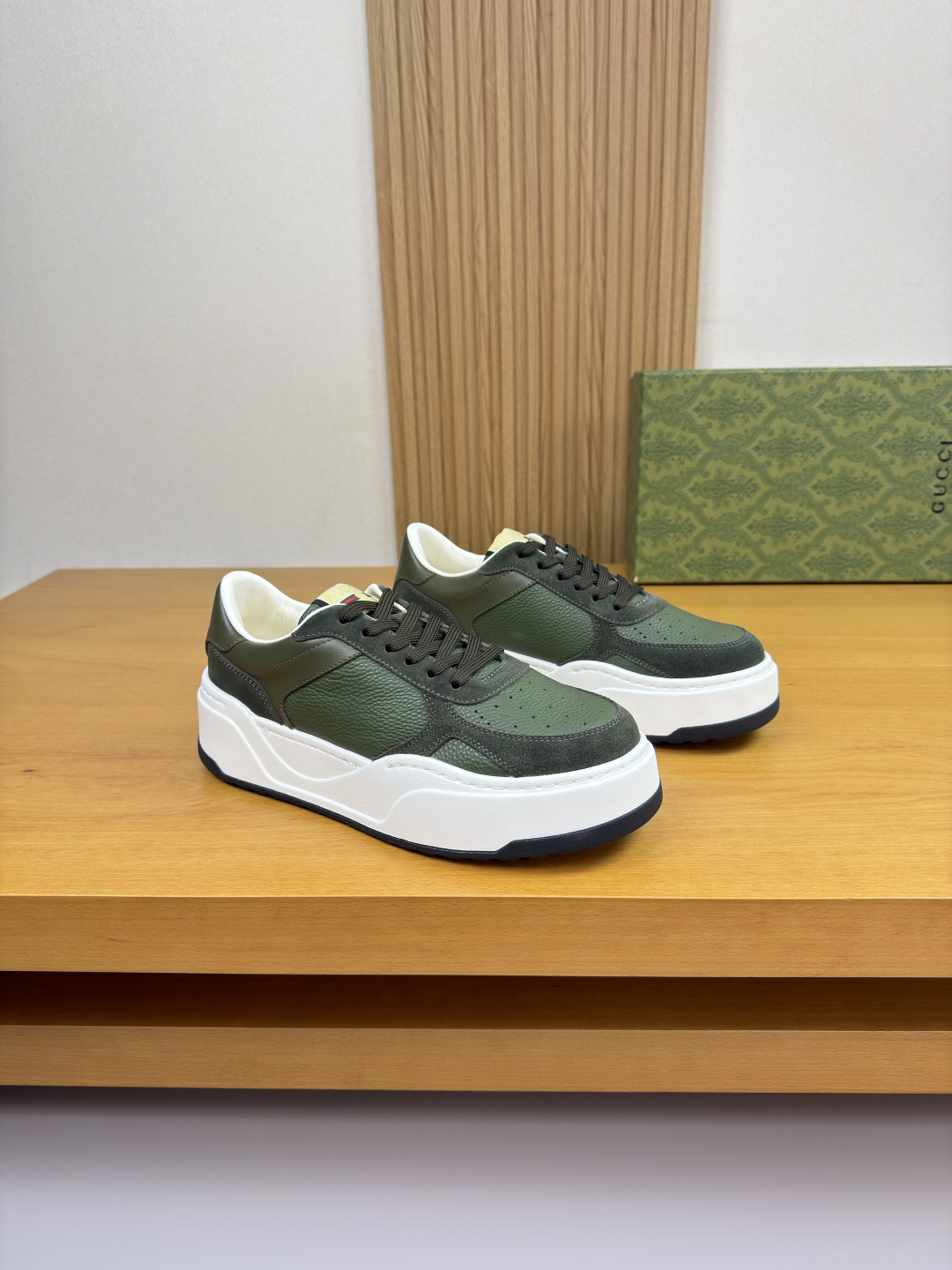 구찌(GUCCI) 믹스 레더 하이엔드 스니커즈 (프리미엄) 신발