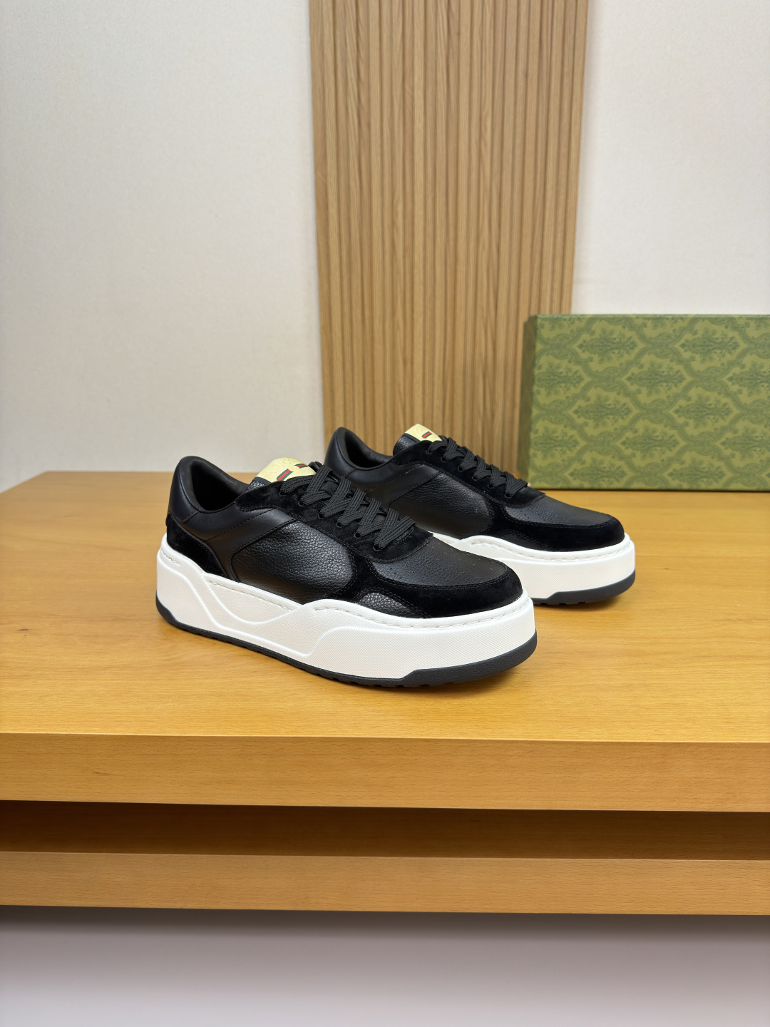 구찌(GUCCI) 믹스 레더 하이엔드 스니커즈 (프리미엄) 신발