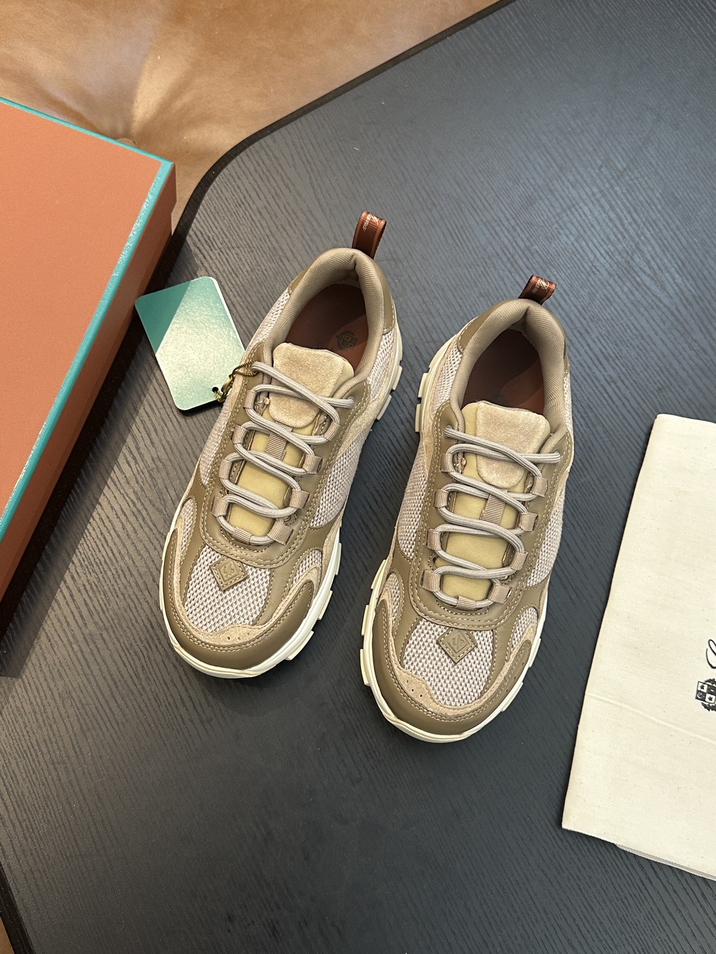 Loro Piana 로로 피아나(LP) Cairn Walk 남성 스니커즈 (하이 퀄리티) 신발