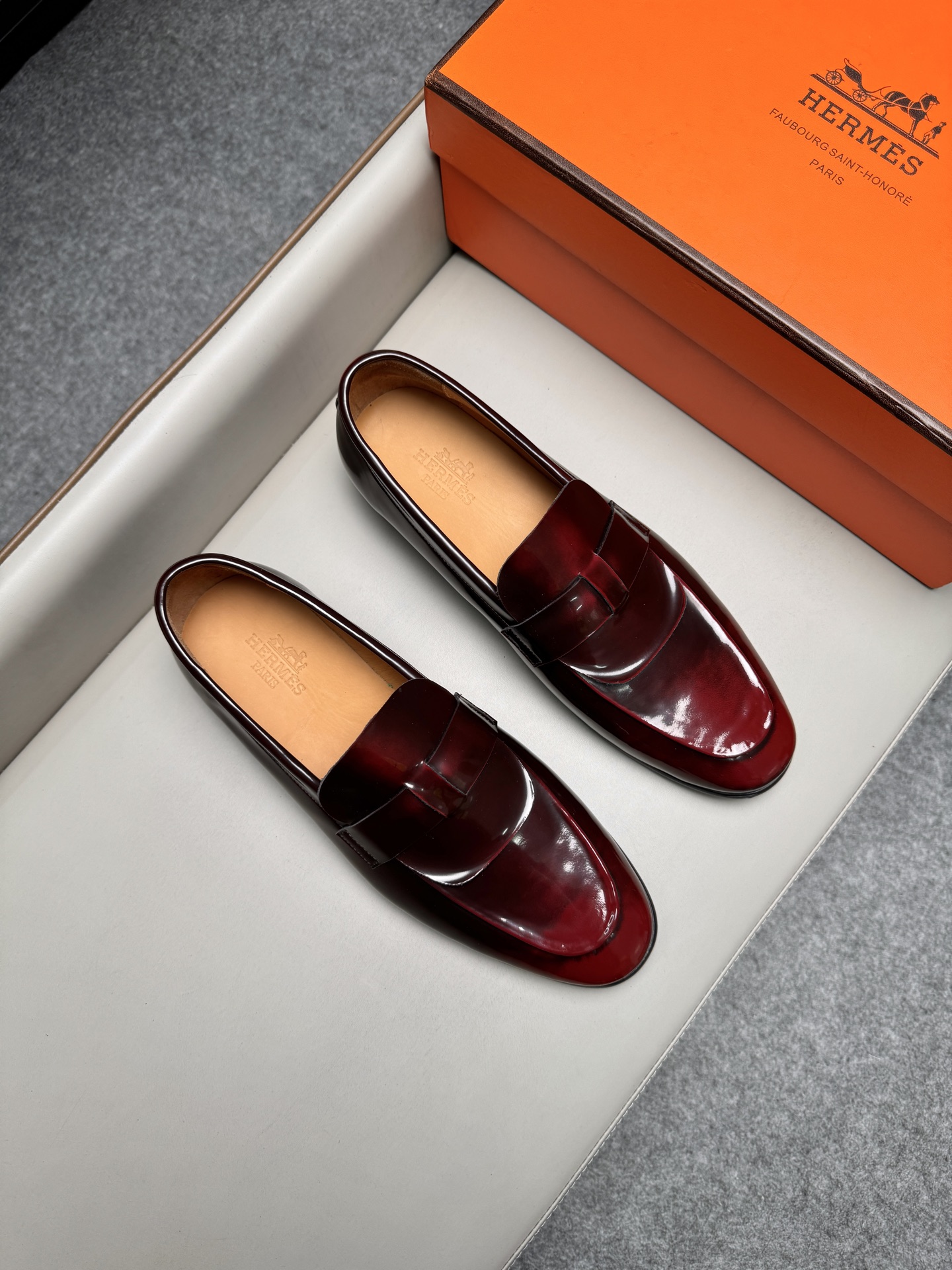 에르메스(Hermes) 파티나 카프스킨 로퍼/더비 구두 신발