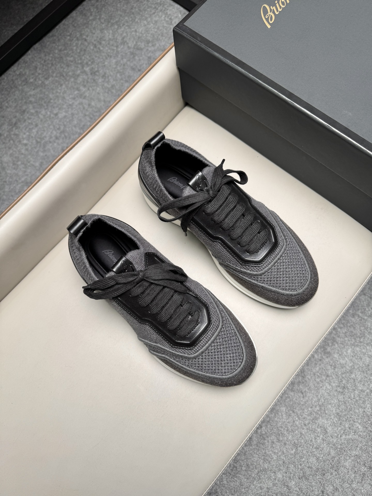 브리오니(Brioni) 캐시미어 울 블렌드 스니커즈 신발