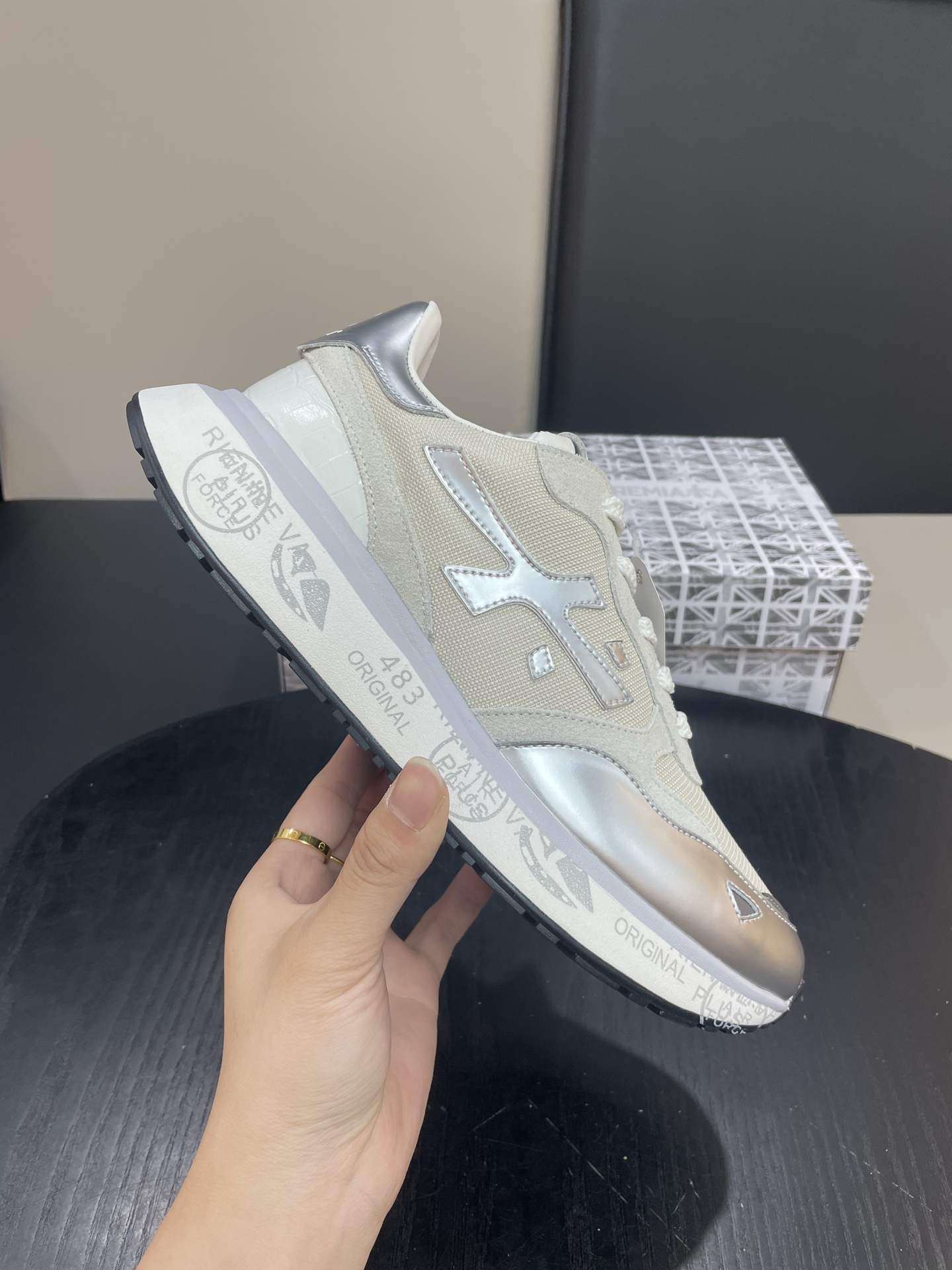 프레미아타(PREMIATA) 프리미엄 믹스 레더 스니커즈 신발