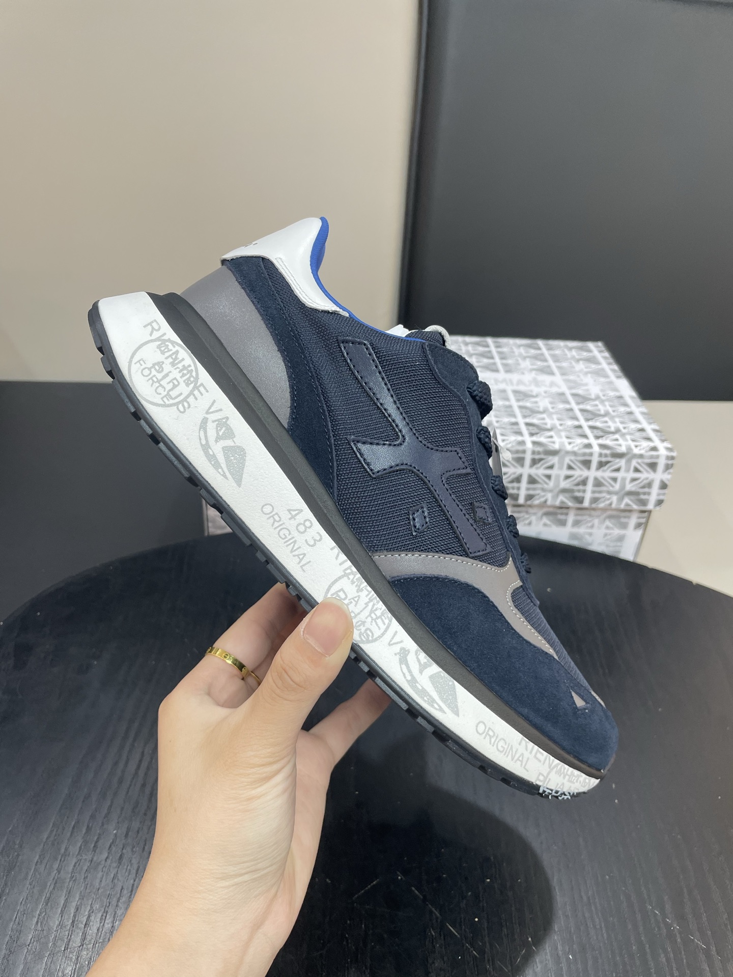 프레미아타(PREMIATA) 프리미엄 믹스 레더 스니커즈 신발