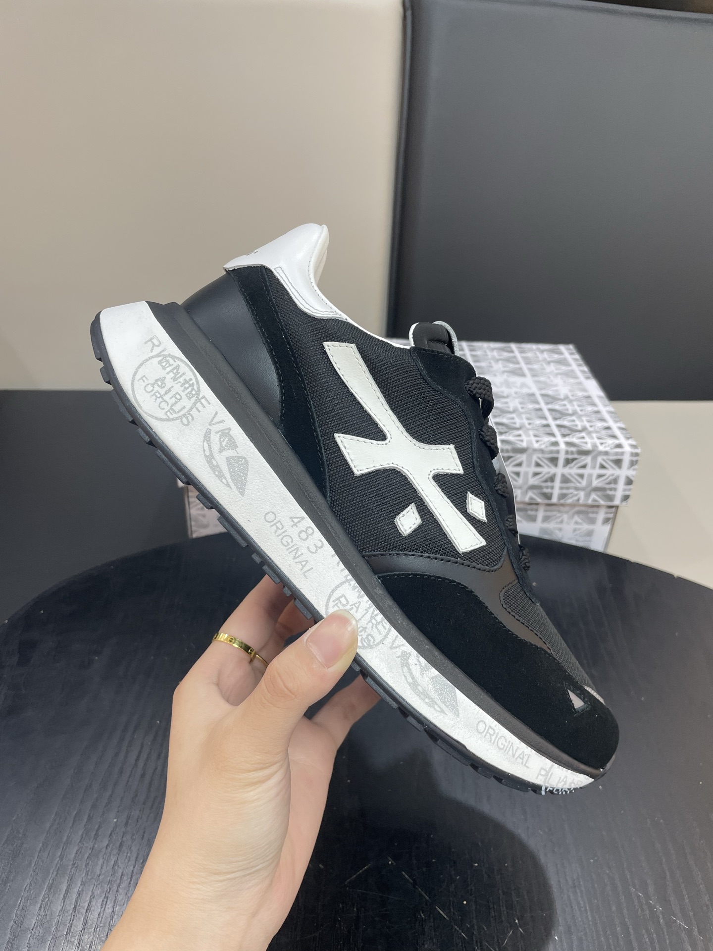 프레미아타(PREMIATA) 프리미엄 믹스 레더 스니커즈 신발