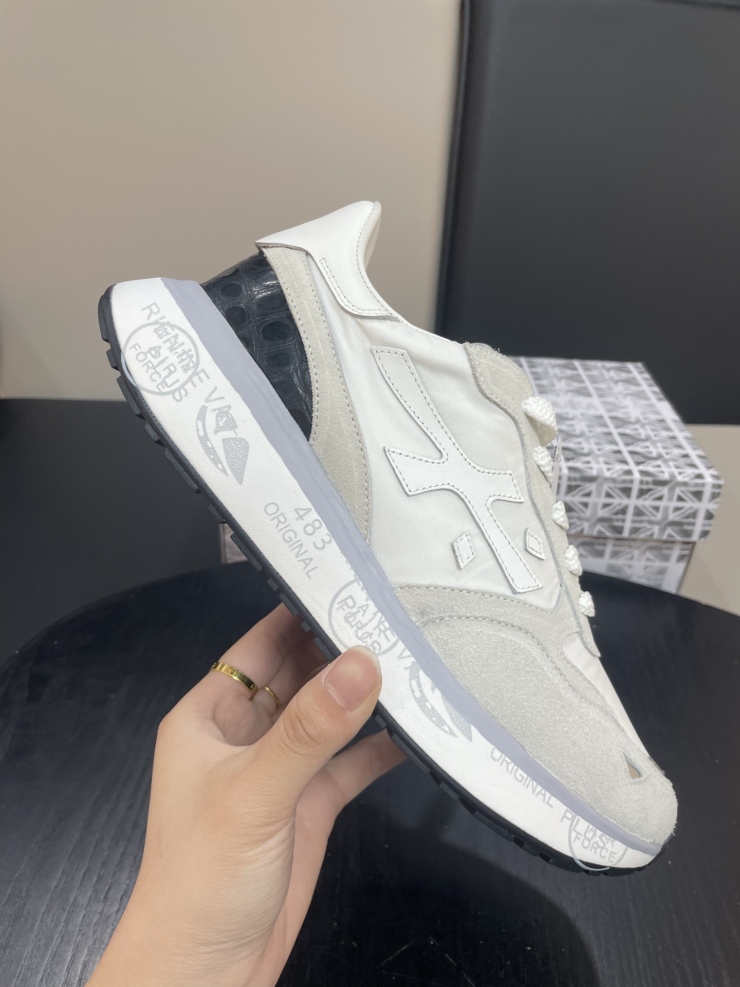 프레미아타(PREMIATA) 프리미엄 믹스 레더 스니커즈 신발