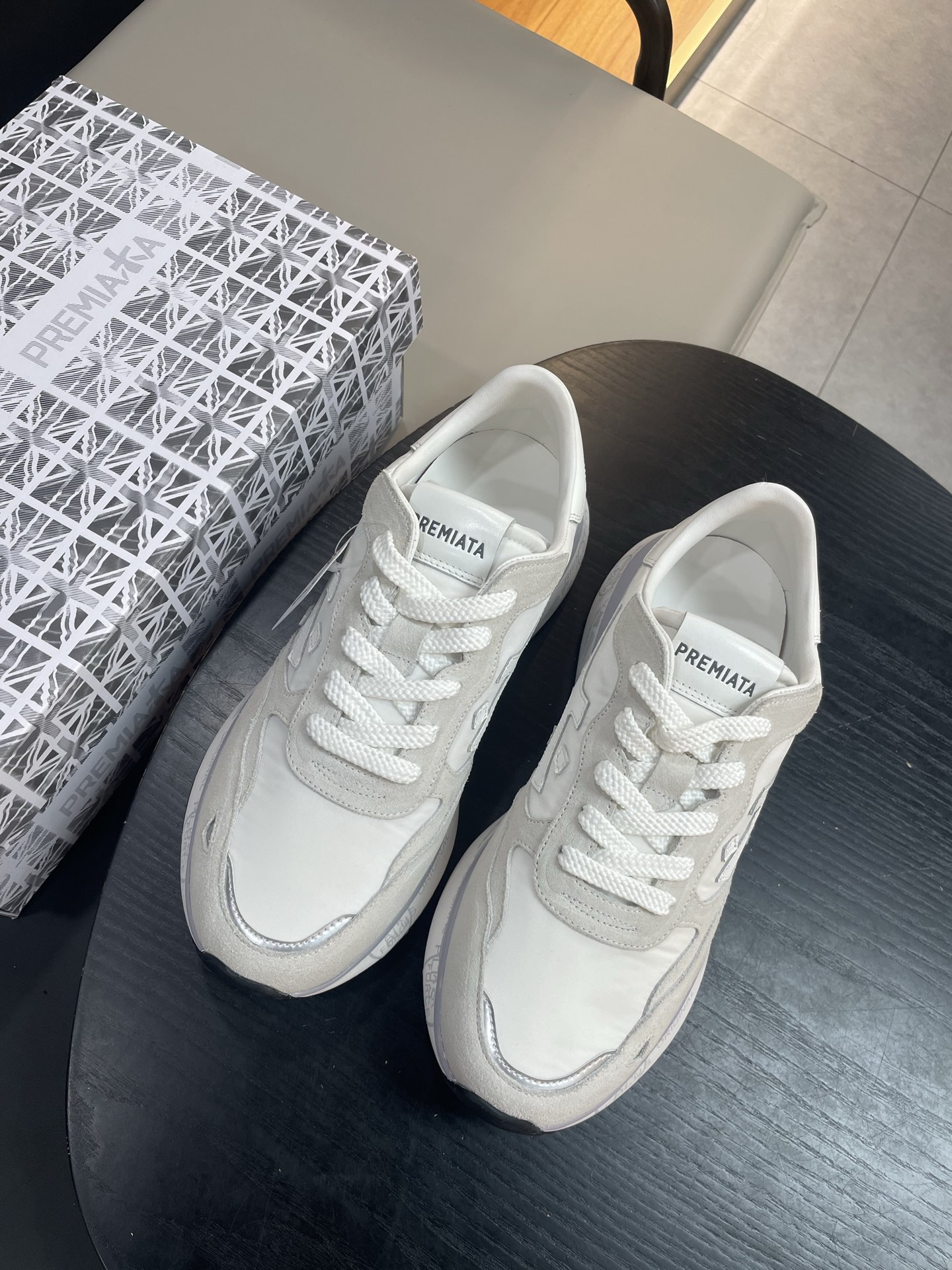 프레미아타(PREMIATA) 프리미엄 믹스 레더 스니커즈 신발