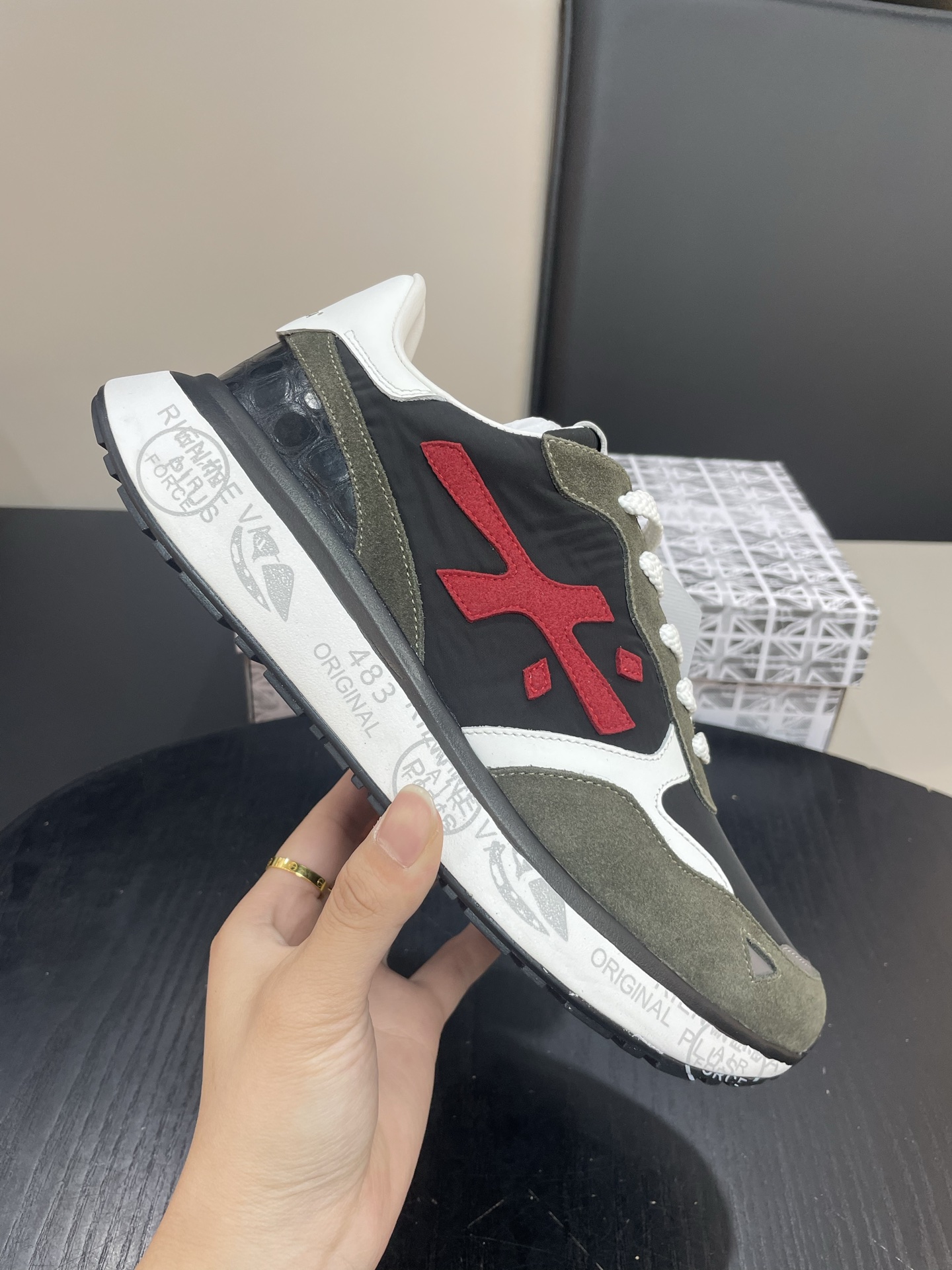 프레미아타(PREMIATA) 프리미엄 믹스 레더 스니커즈 신발