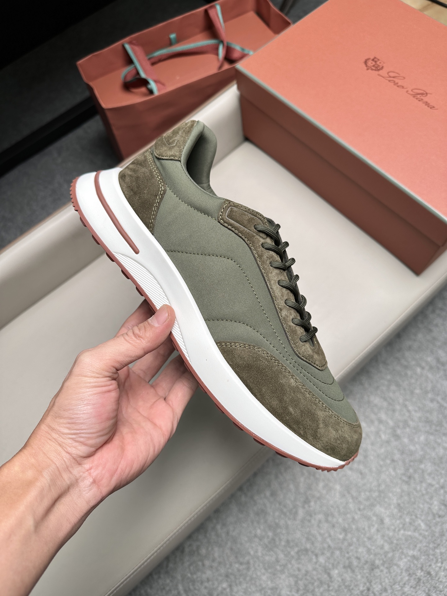 Loro Piana 로로피아나(LP) 스웨이드 캔버스 믹스 남성화 스니커즈 신발