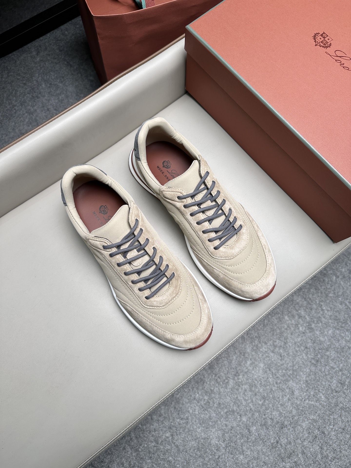 Loro Piana 로로피아나(LP) 스웨이드 캔버스 믹스 남성화 스니커즈 신발