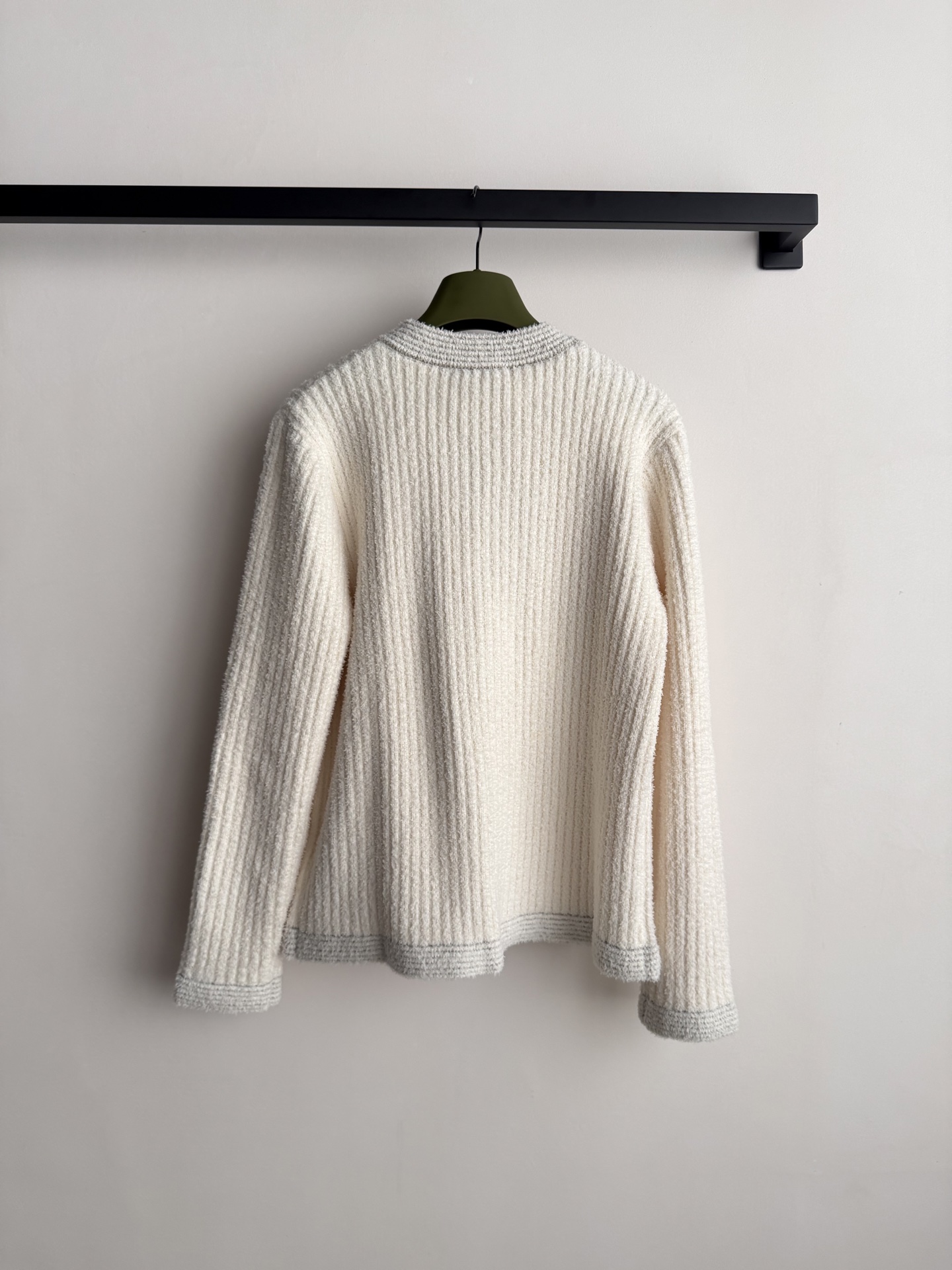 구찌(Gucci) 아이보리 울 루렉스 니트 가디건 의류