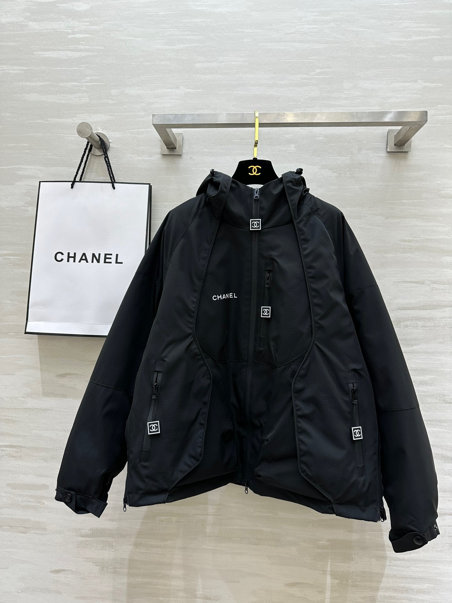 샤넬(CHANEL) 빈티지 로고 후드 패딩 아우터 자켓 재킷 의류