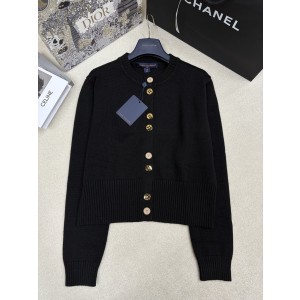 루이비통(LV) 로고 버튼 니트 라운드 가디건 의류