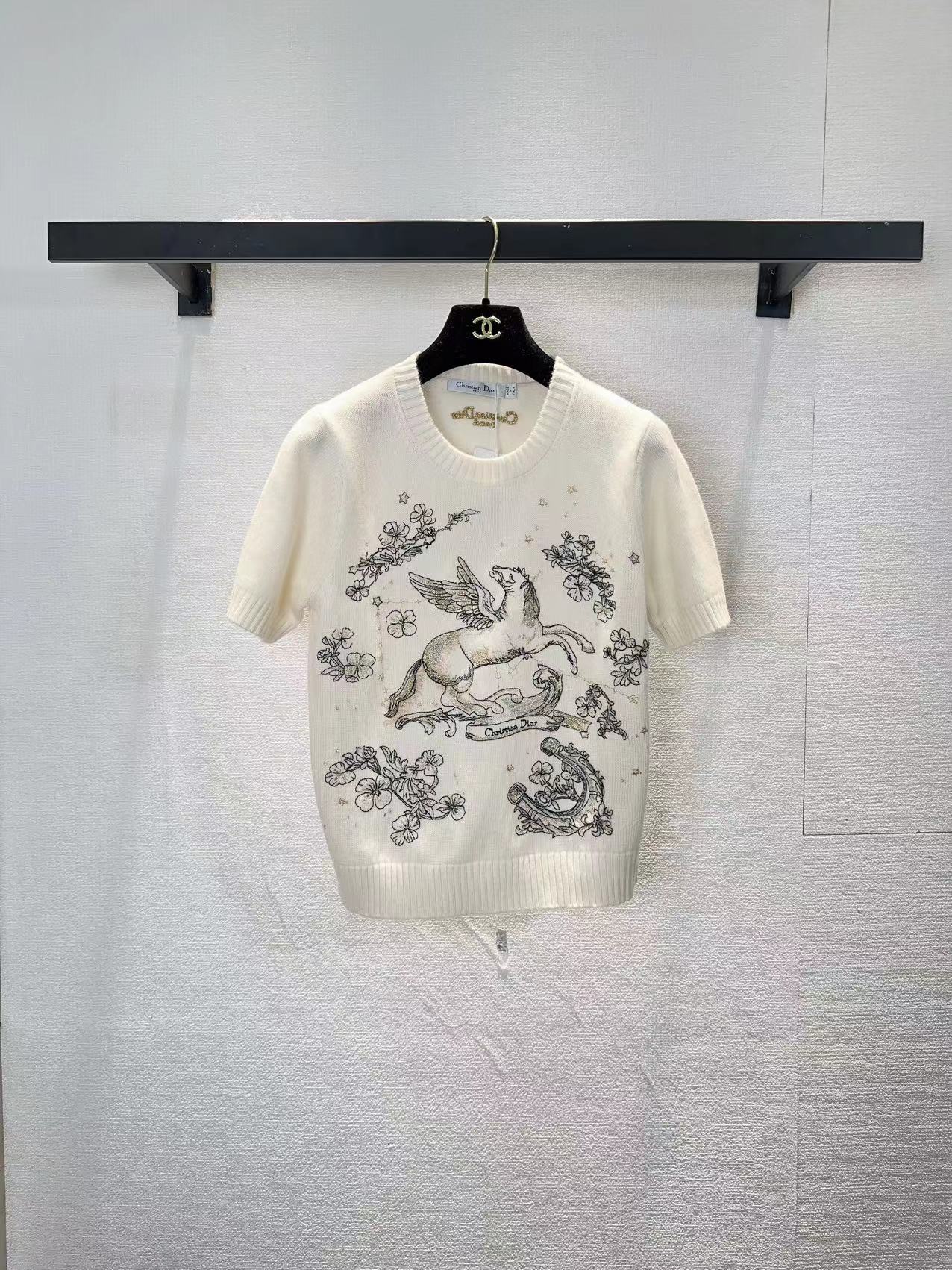 디올(Dior) CD 로고 반팔 니트 티셔츠 의류