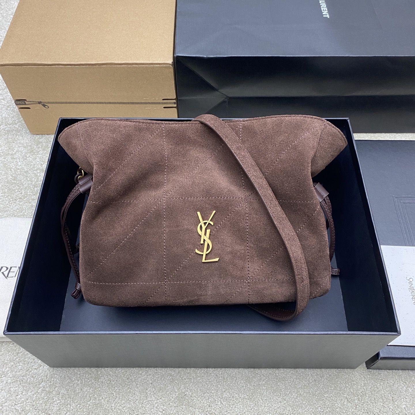 생로랑(YSL) 제이미 4.3 커피 스웨이드 미니 토트백 숄더백 가방