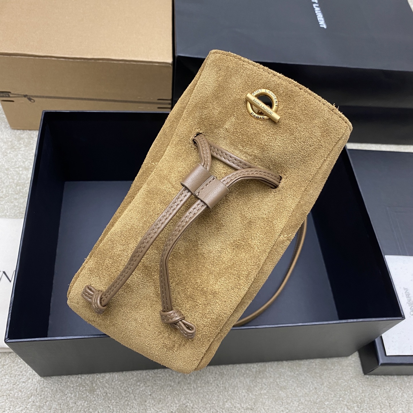 생로랑(YSL) 제이미 4.3 골드 리프 브라운 미니 토트백 숄더백 가방