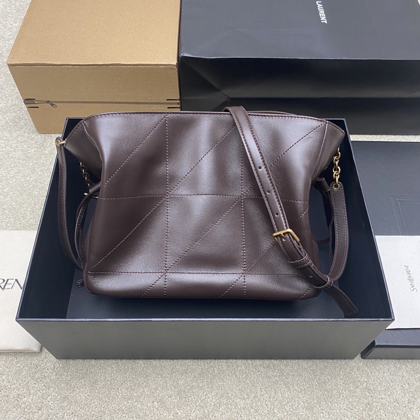 생로랑(YSL) 제이미 4.3 커피 램스킨 미니 토트백 숄더백 가방