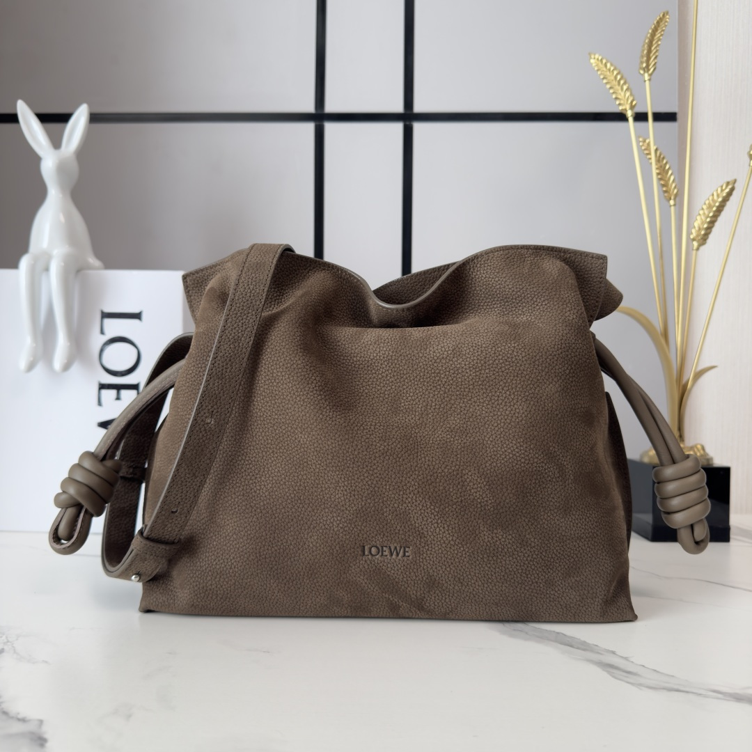로에베(LOEWE) 플라멩코(Flamenco) 미디움 - 그레인 누벅 숄더백 가방