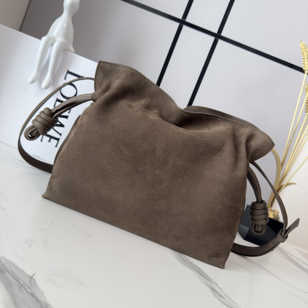 로에베(LOEWE) 플라멩코(Flamenco) 미디움 - 그레인 누벅 숄더백 가방