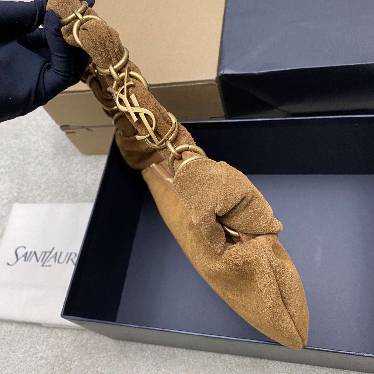 생로랑(YSL) 아말리아(Amalia) 카라멜 브라운 스웨이드 핸드백 가방