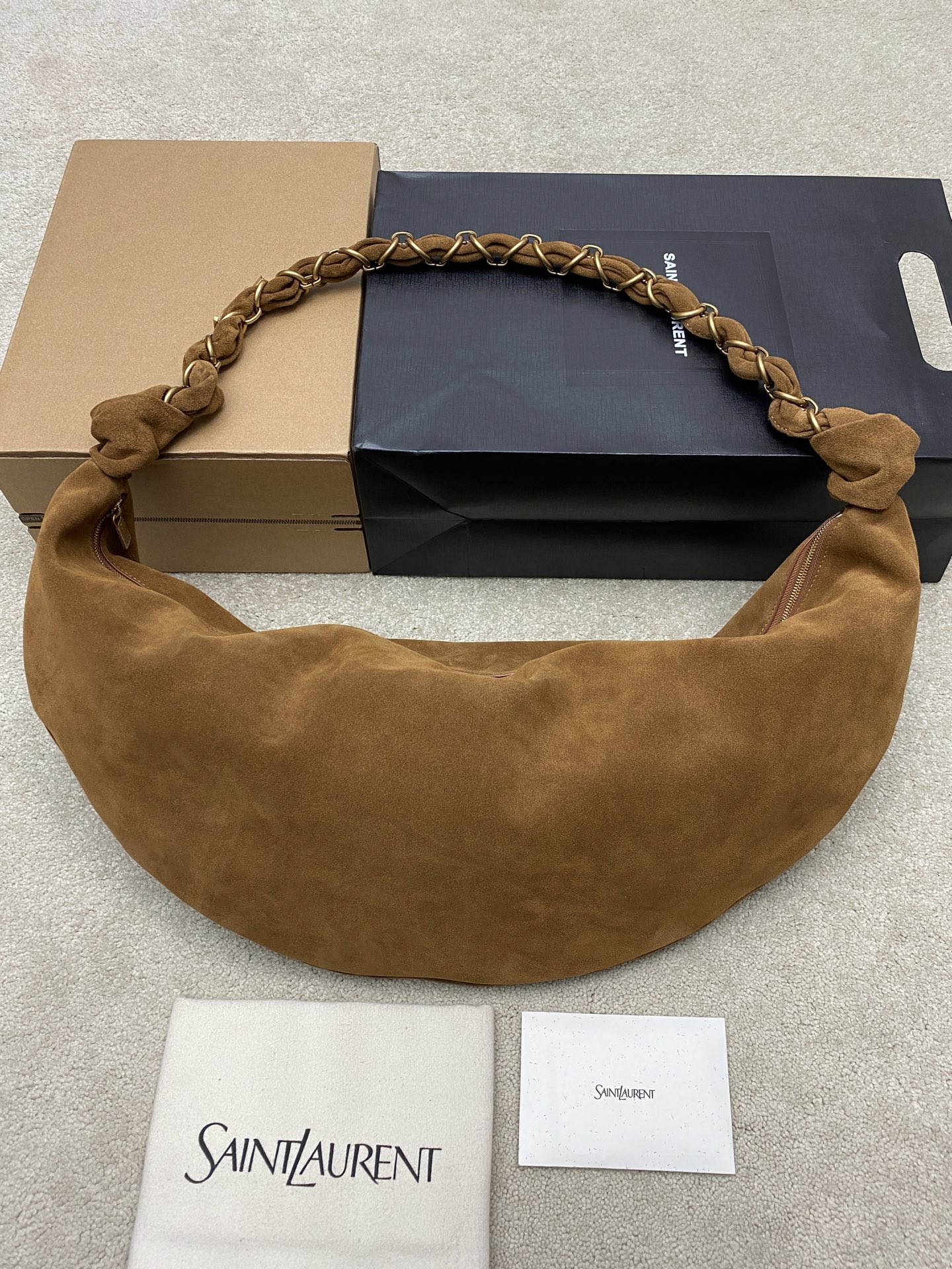 생로랑(YSL) 아말리아(Amalia) 카라멜 브라운 스웨이드 호보백 가방 라지