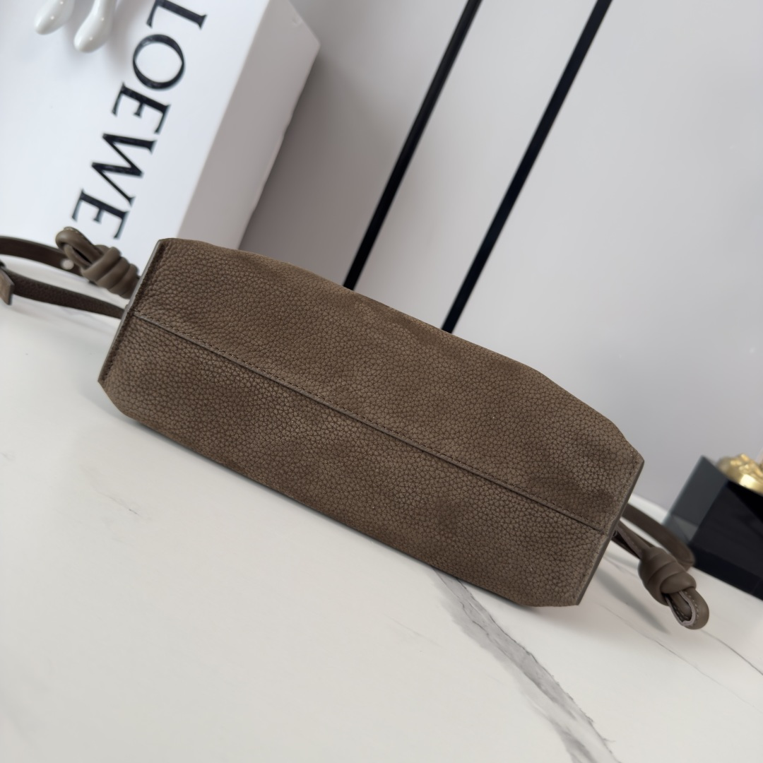 로에베(LOEWE) 플라멩코(Flamenco) 스몰 - 그레인 누벅 숄더백 가방