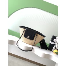 샤넬(Chanel) 26C 라피아 & 블랙 가죽 바스켓 백 - 가방 스몰
