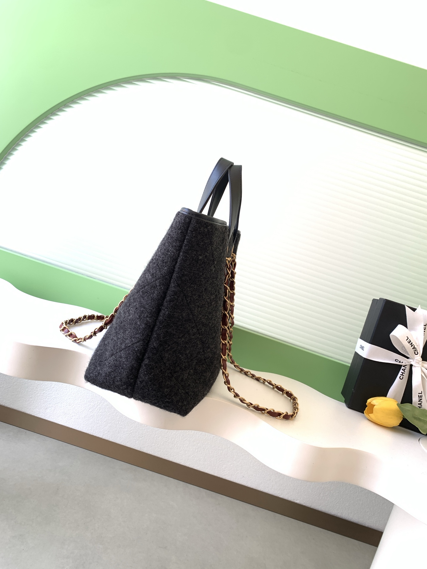 샤넬(Chanel) 25K 블랙 펠트 토트백 가방