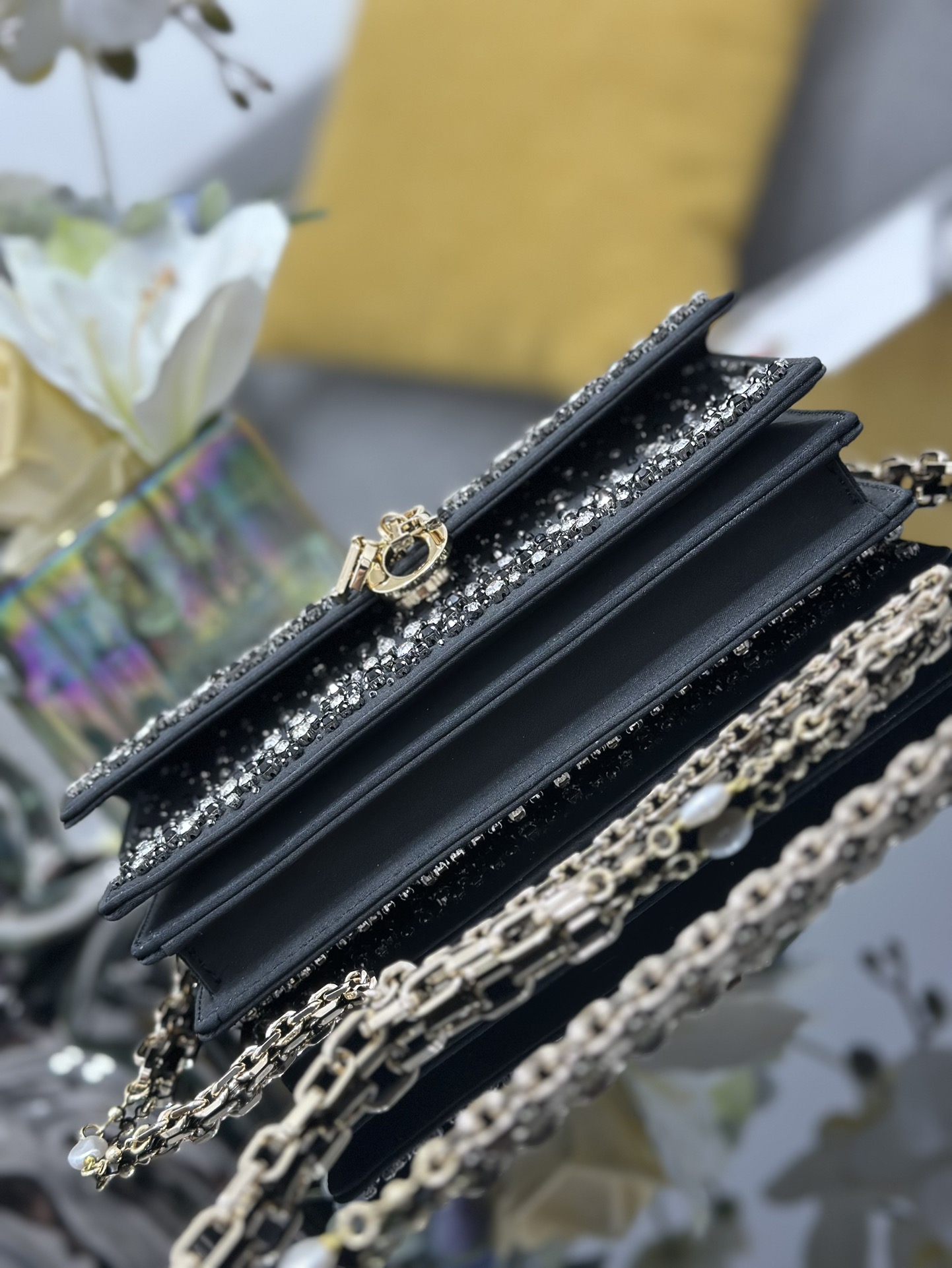 디올(Dior) 미스 디올(Miss Dior) 비즈 자수 체인백 - 블랙 가방