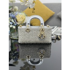 디올(Dior) 레이디 디조이(Lady D-Joy) 스몰 - 비즈 자수 토트백 숄더백 가방