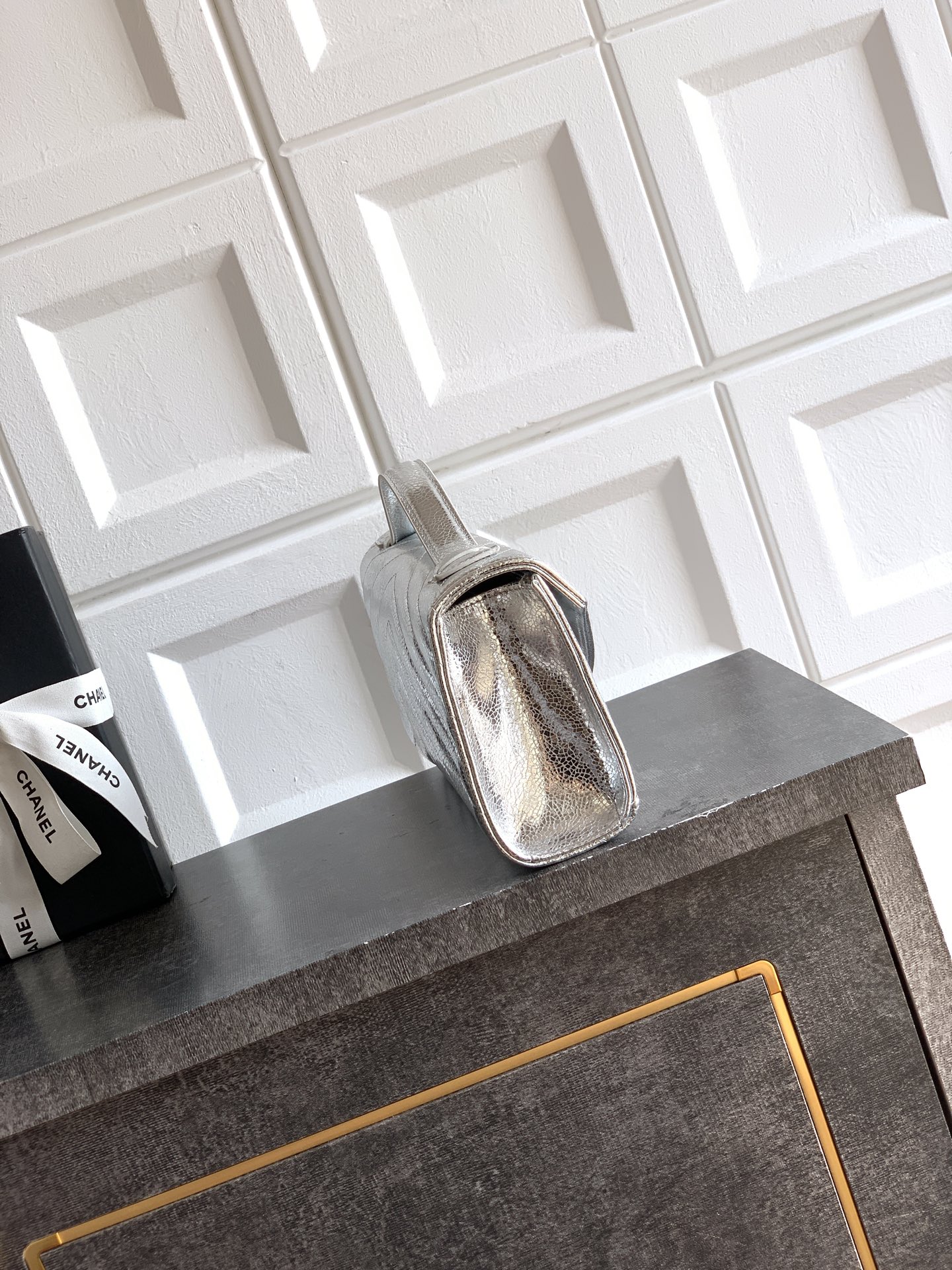 샤넬(Chanel) 26X 글로시 실버 클러치백 핸드백 가방