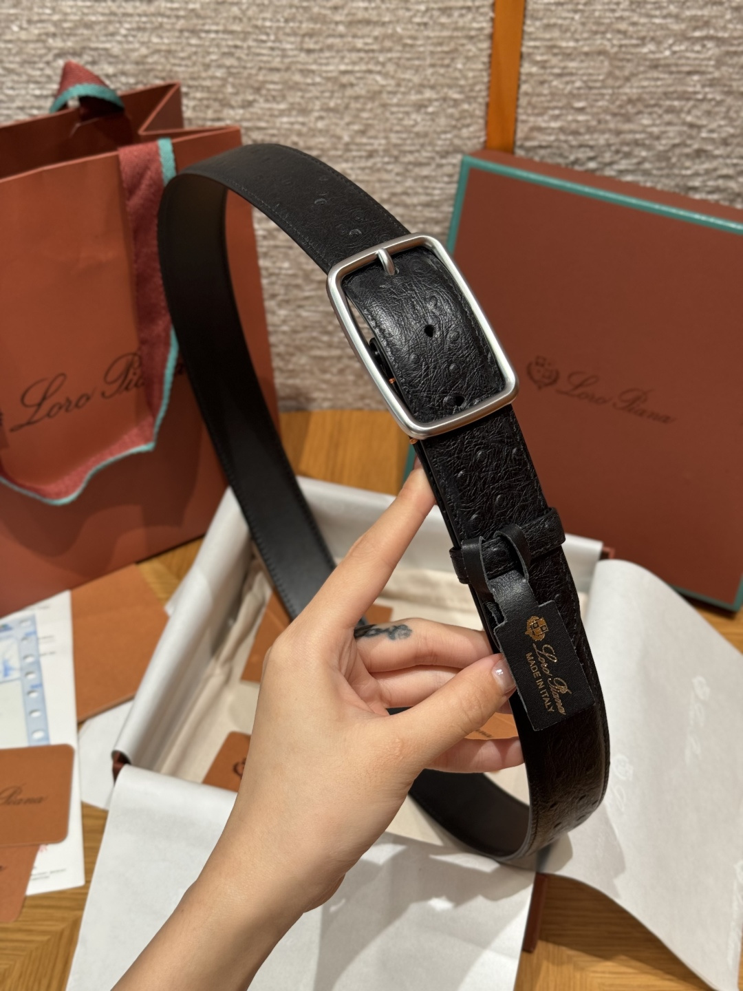 로로 피아나(Loro Piana) LP 벌룬 남성 매트 벨트