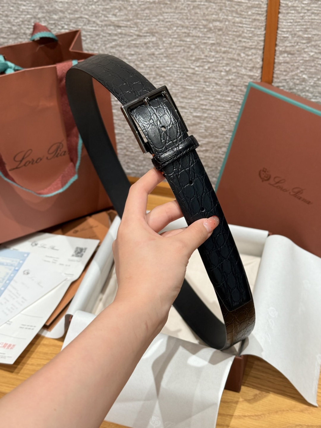 로로 피아나(Loro Piana) LP 알사벨(Alsavel) 남성 크로코 벨트