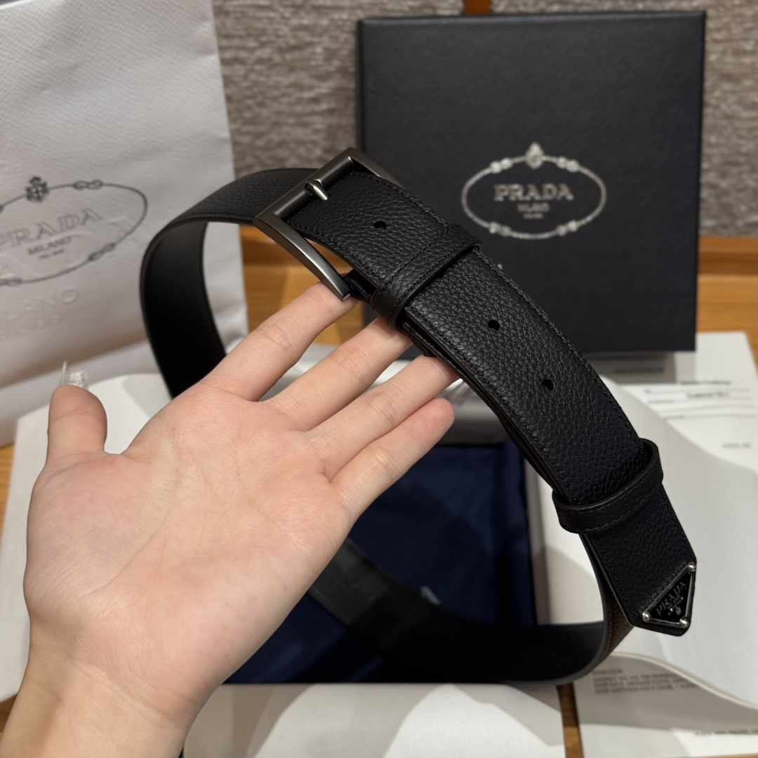 프라다(Prada) 트라이앵글 로고 소가죽 벨트