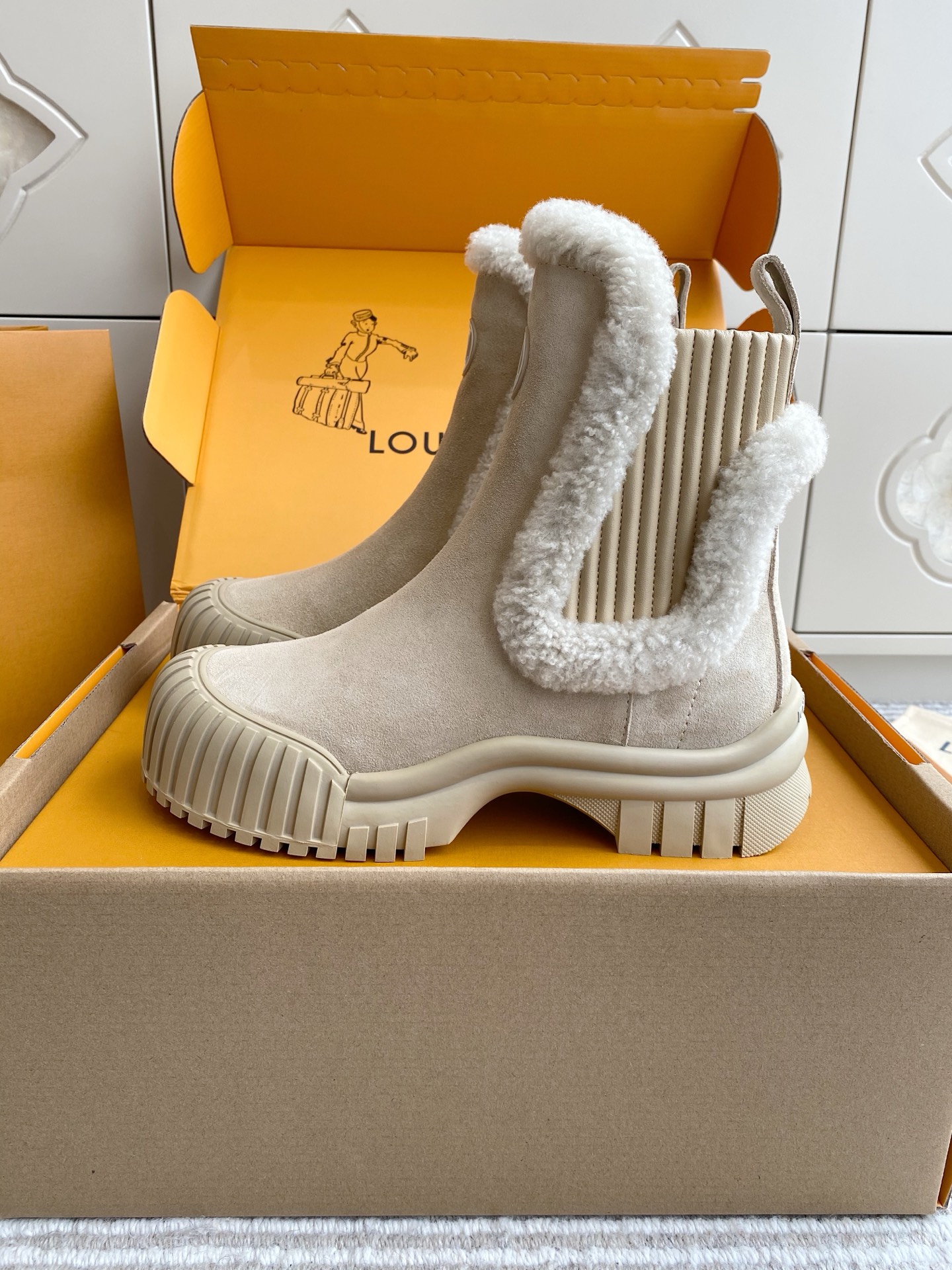 LV 루이비통 루비(Ruby) 플랫폼 마틴/첼시 부츠 신발