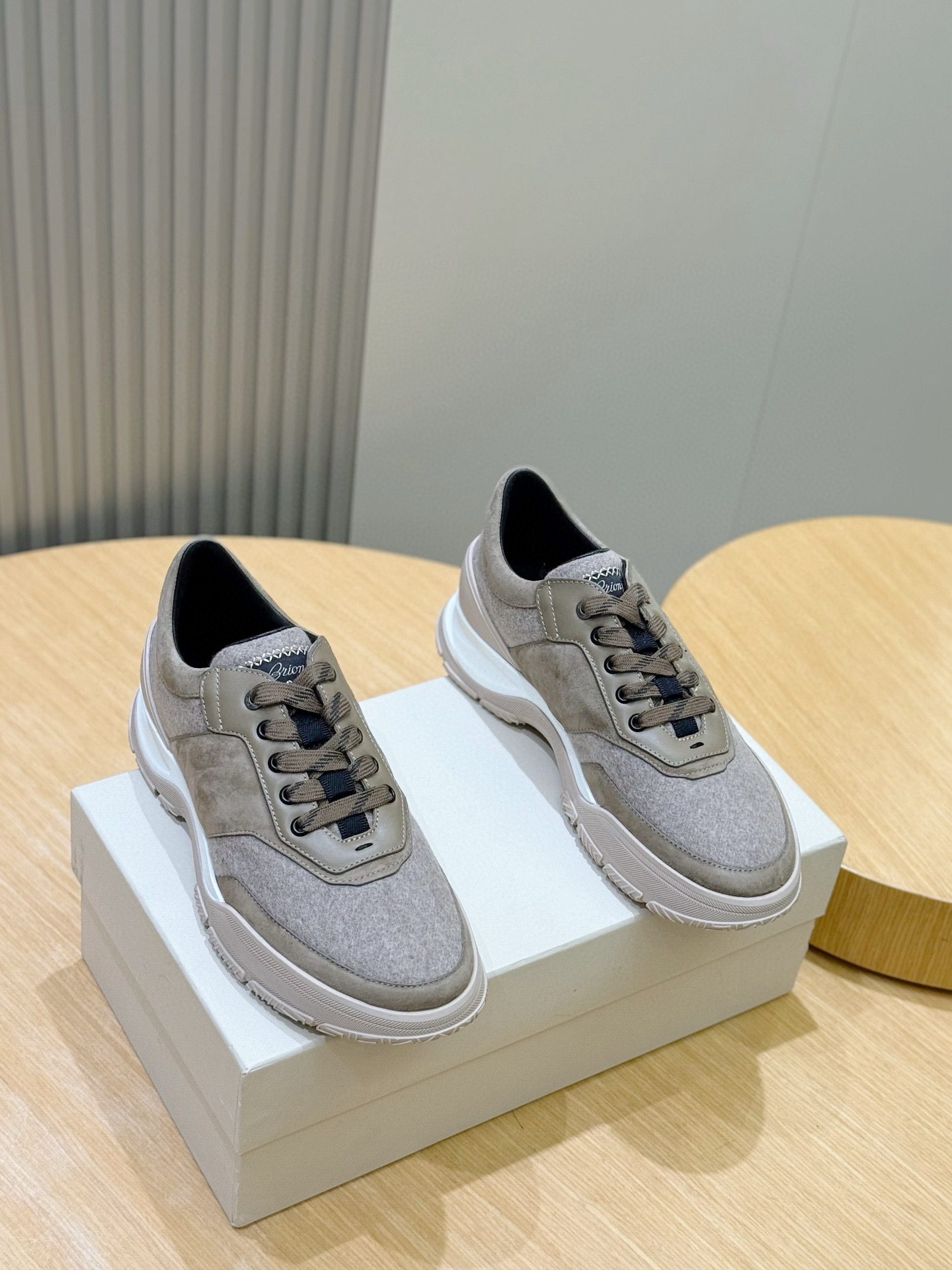 브리오니(Brioni) 남성 캐주얼 스니커즈 신발