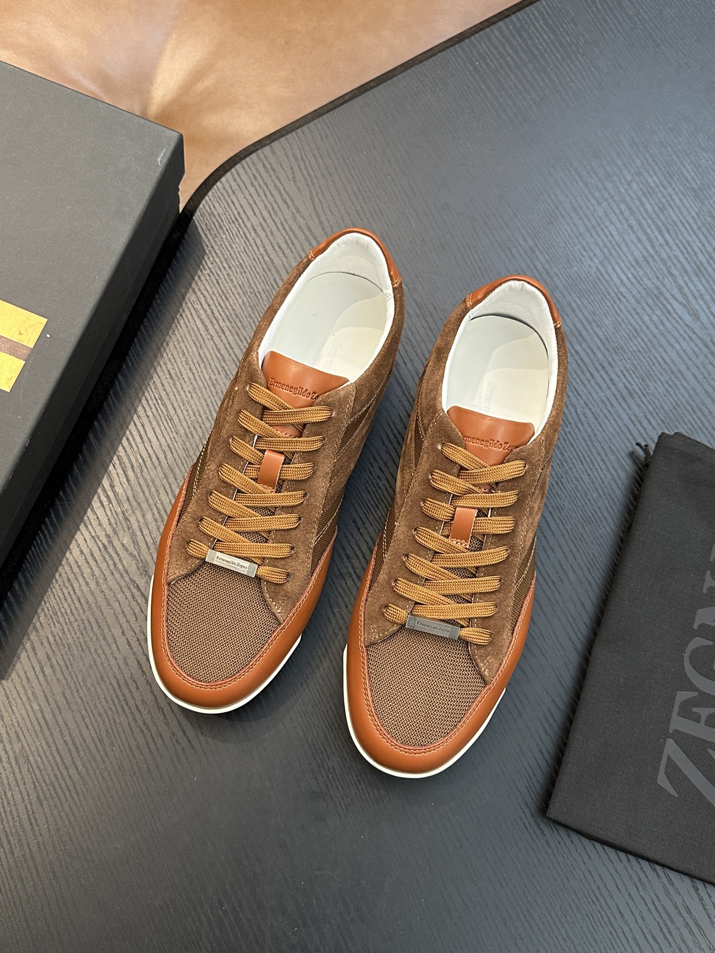 제냐(Zegna) 트리플 스티치 몬테(Monte) 런웨이 스니커즈 신발