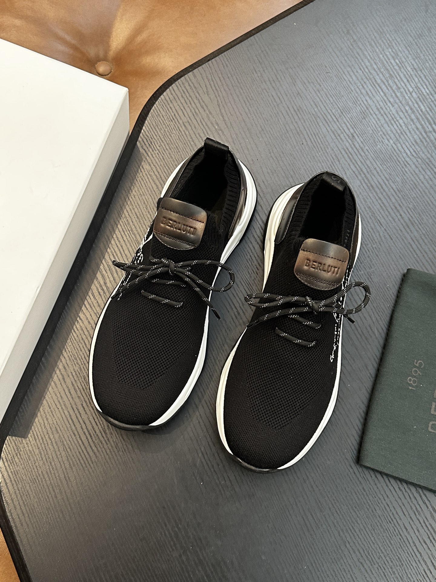 벨루티(Berluti) Shadow 니트 스니커즈 신발