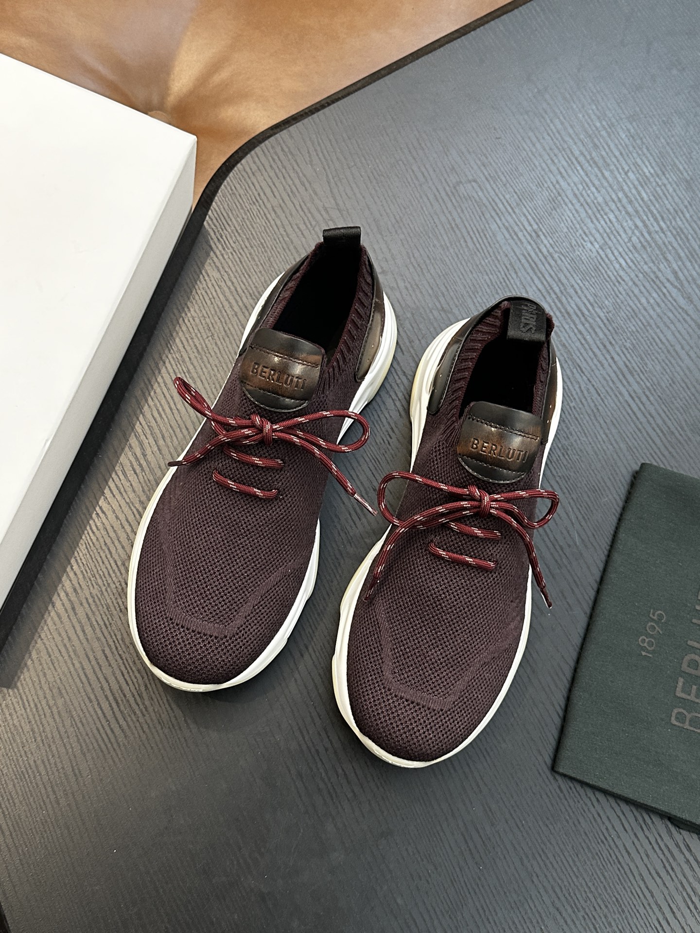 벨루티(Berluti) Shadow 니트 스니커즈 신발