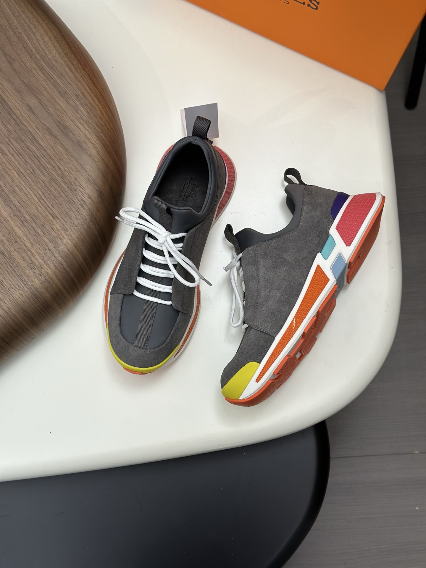 에르메스(Hermes) 바운싱(Bouncing) 스니커즈 신발