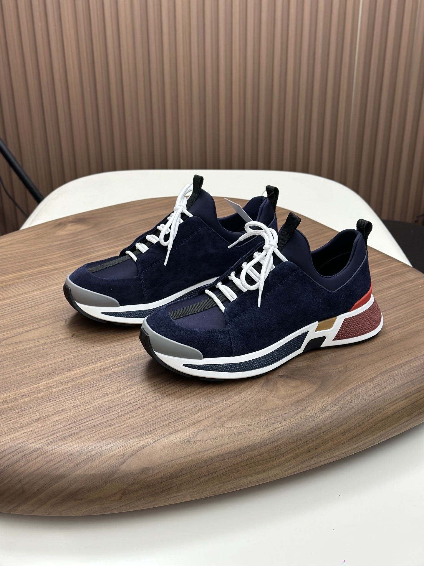 에르메스(Hermes) 바운싱(Bouncing) 스니커즈 신발