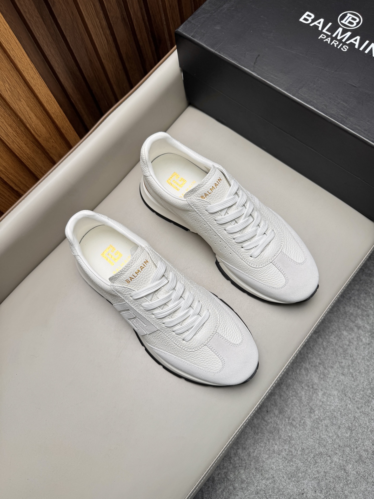 발망(Balmain) 믹스 레더 레저 스니커즈 신발