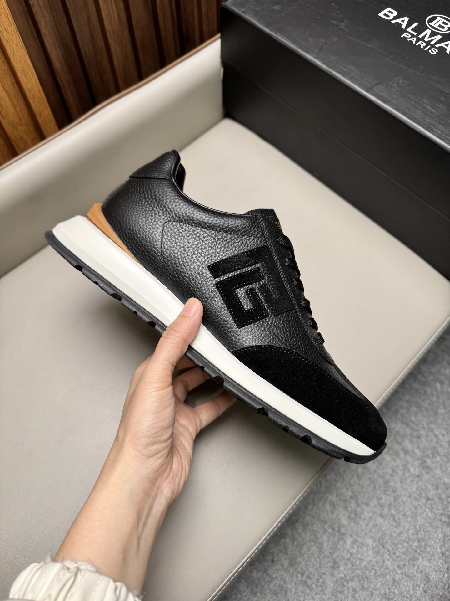 발망(Balmain) 믹스 레더 레저 스니커즈 신발