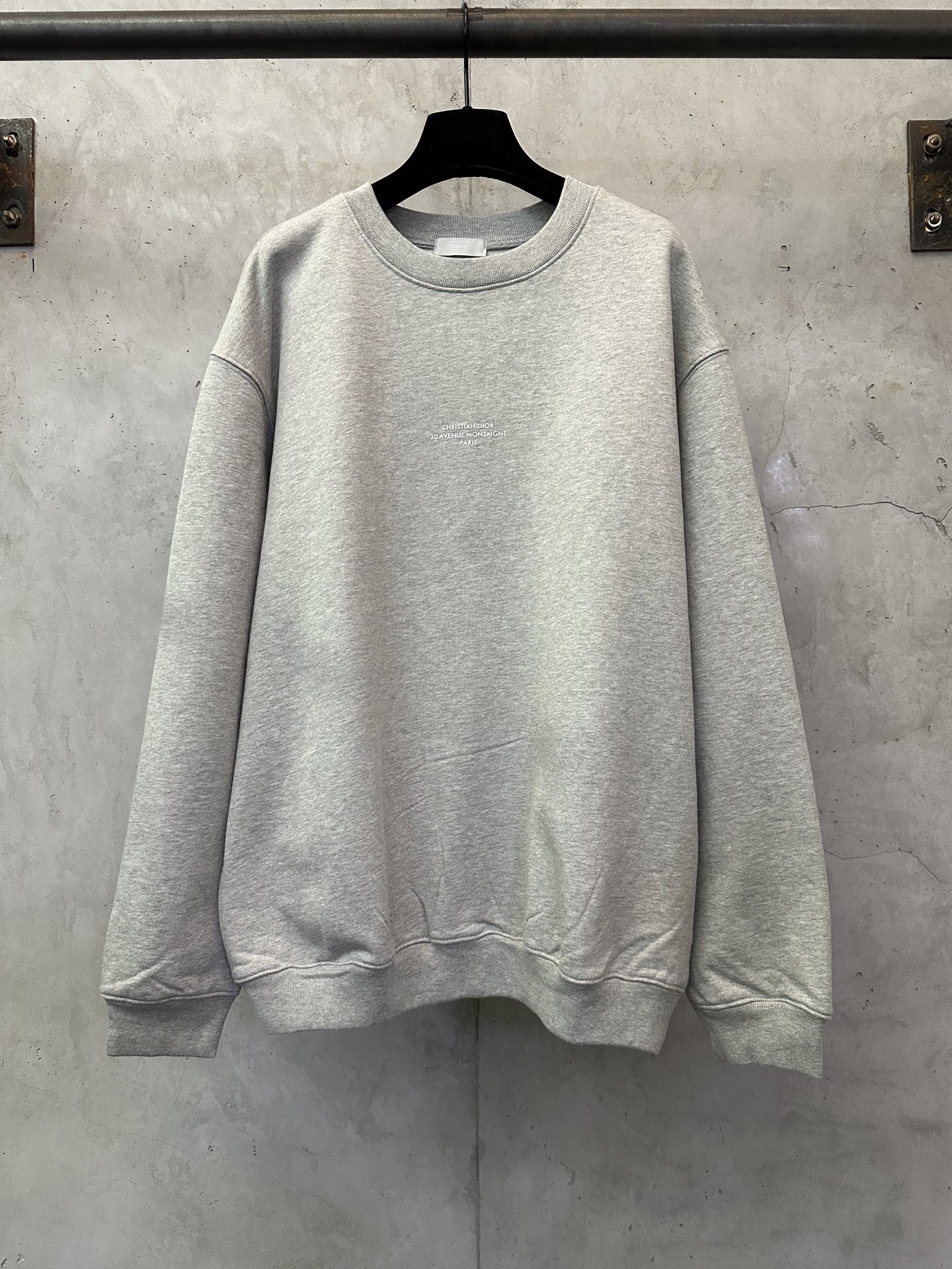 디올(Dior) 몽테인(Montaigne) 크루넥 맨투맨 티셔츠 의류