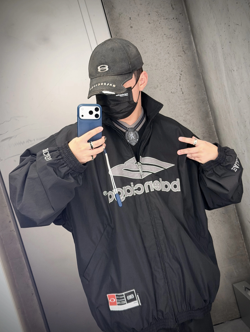 발렌시아가(Balenciaga) 풋볼 시리즈 3M 자수 나일론 윈드브레이커 자켓 재킷 의류