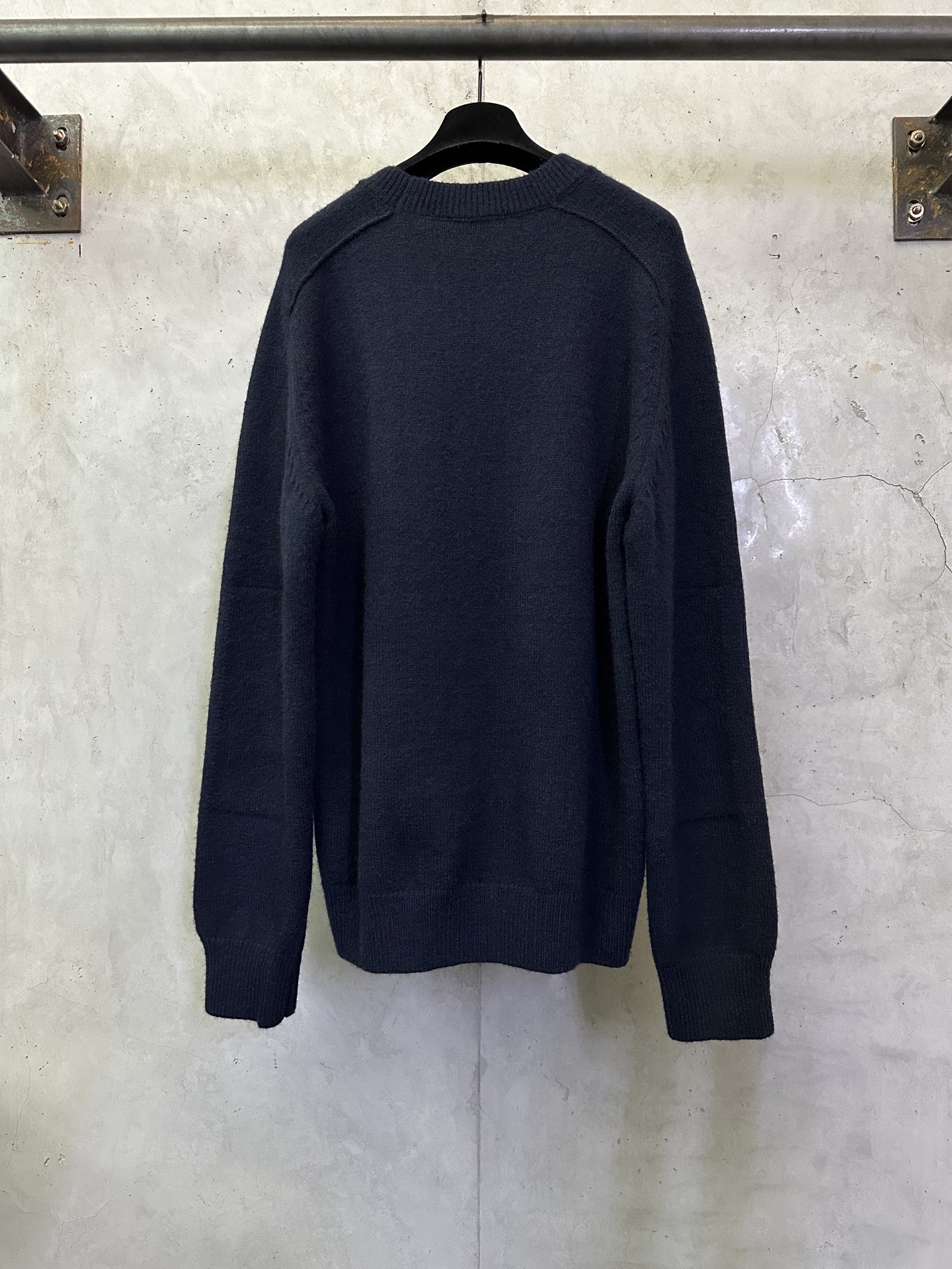 버버리(Burberry) 솔리드 크루넥 캐시미어 혼방 니트 의류