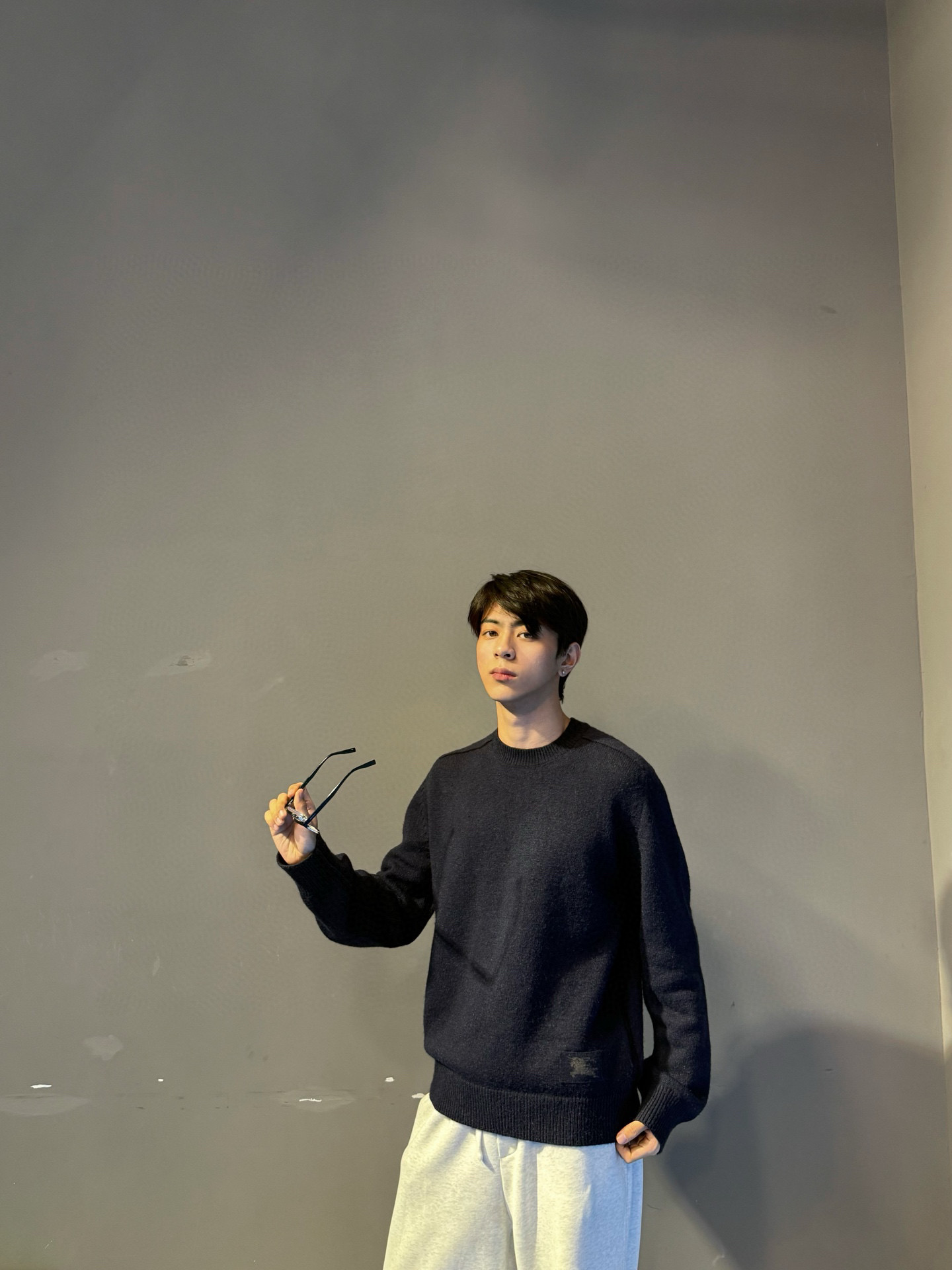 버버리(Burberry) 솔리드 크루넥 캐시미어 혼방 니트 의류