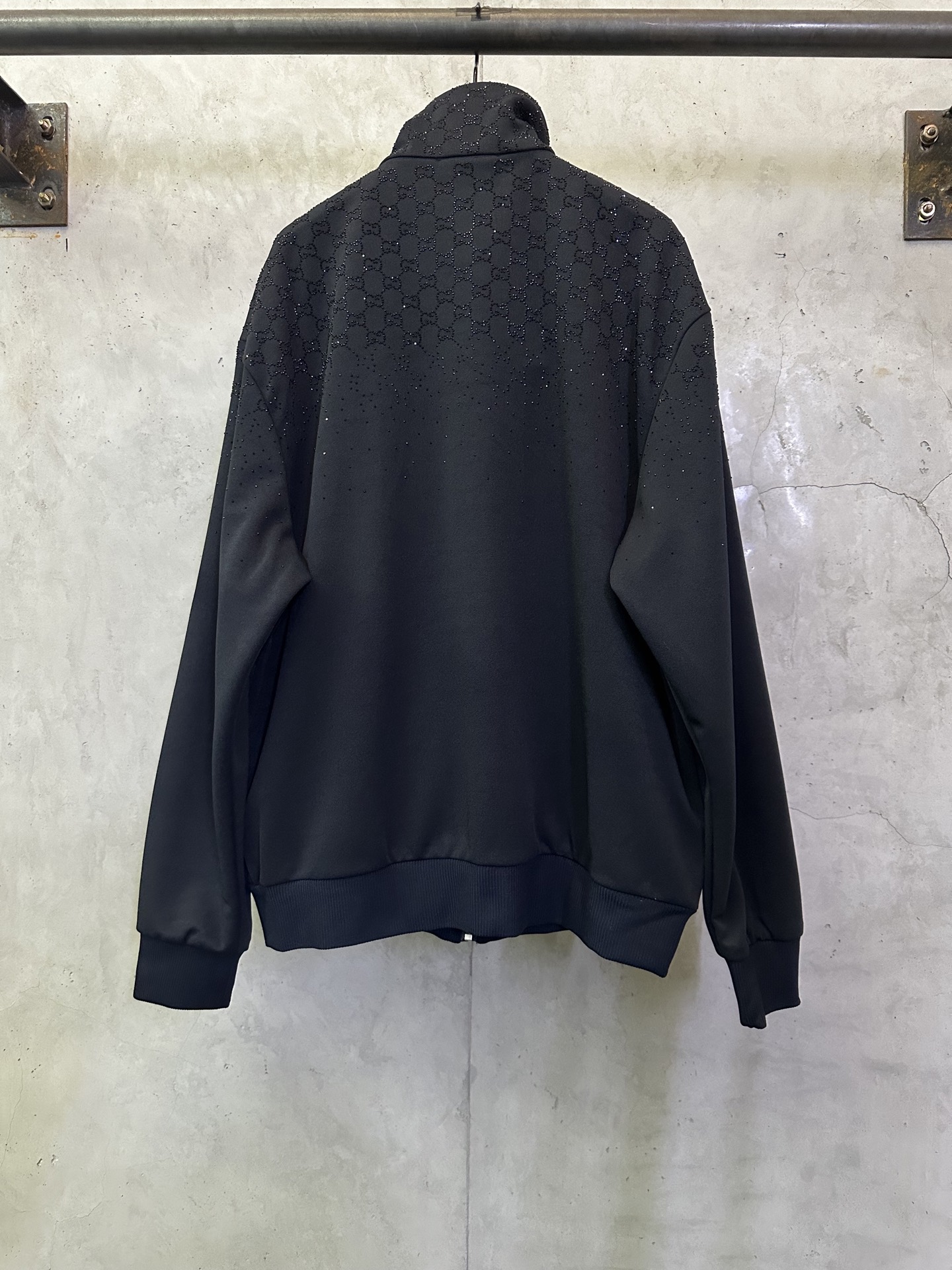 구찌(Gucci) 핫픽스 로고 집업 하이넥 자켓 재킷 의류