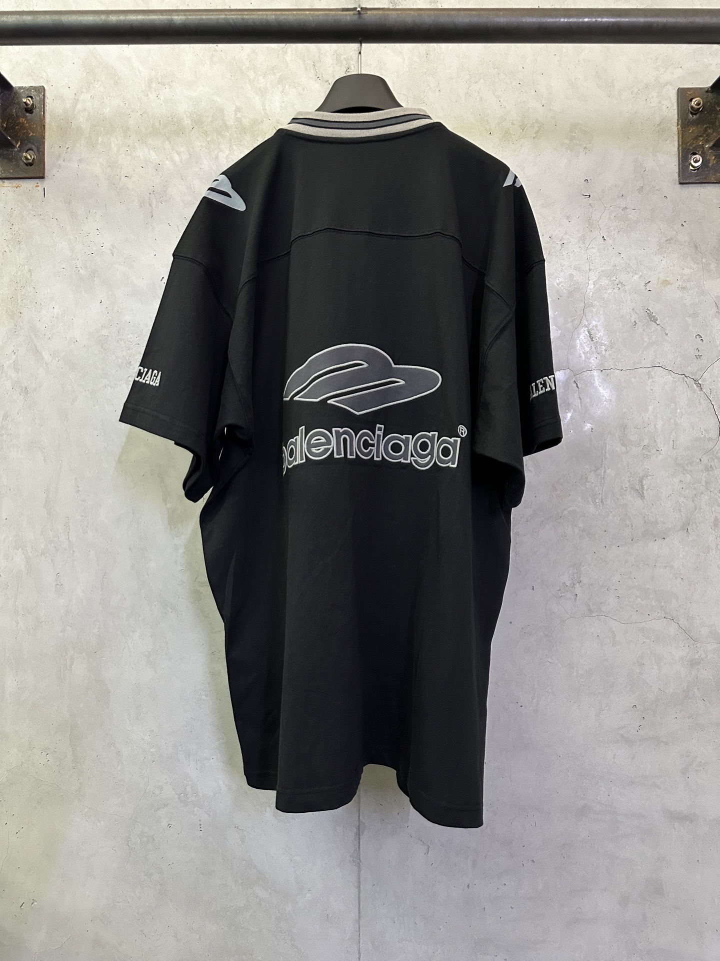 발렌시아가(Balenciaga) FOOTBALL 풋볼 3M 자수 반팔 티셔츠 의류